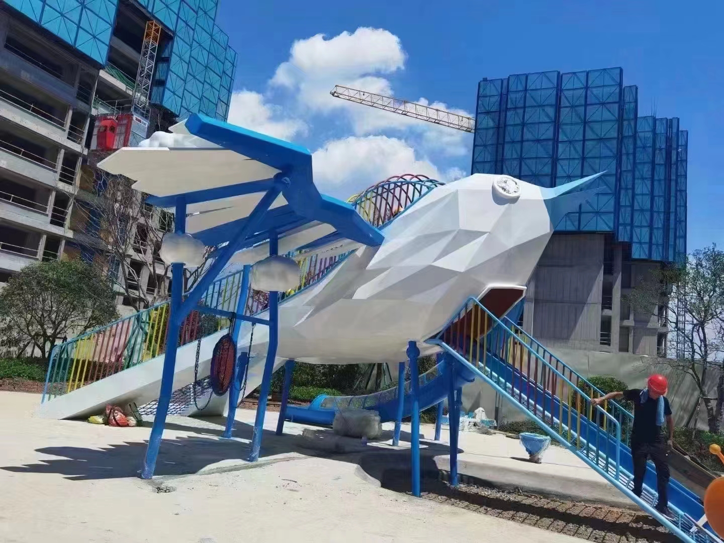 蜂鸟滑梯