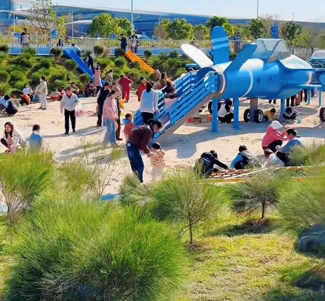 天河新开的‼️科技感+自然风遛娃公园_2.jpg